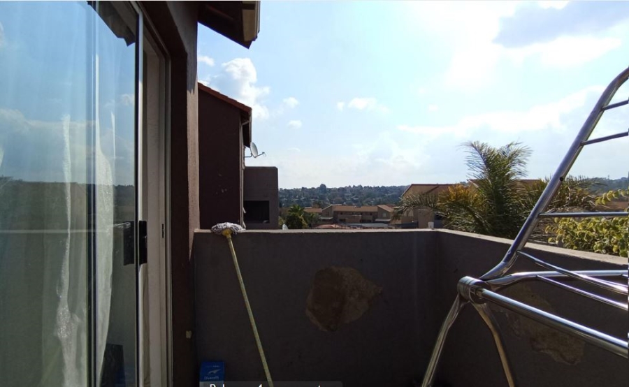 2 Bedroom Property for Sale in Vorna Valley Gauteng