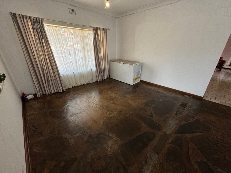 5 Bedroom Property for Sale in Birchleigh Gauteng