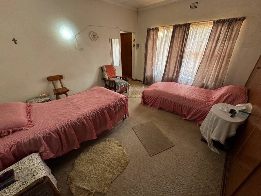 5 Bedroom Property for Sale in Birchleigh Gauteng