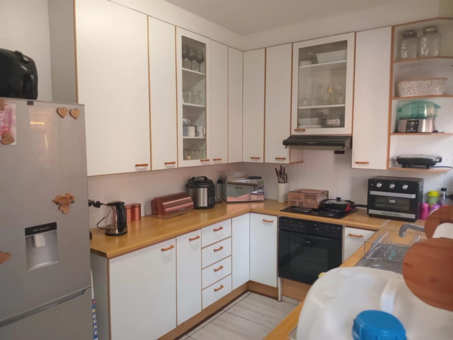 3 Bedroom Property for Sale in Meredale Gauteng