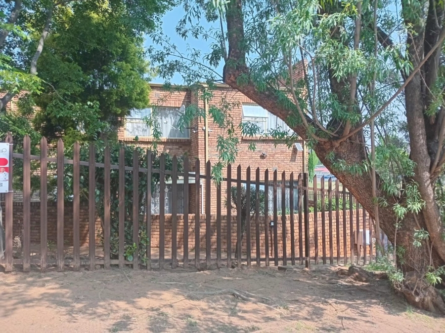 3 Bedroom Property for Sale in Meredale Gauteng
