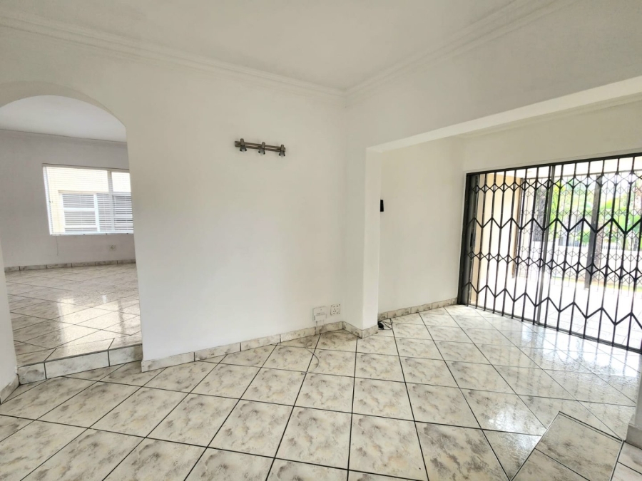 5 Bedroom Property for Sale in Glenvista Gauteng