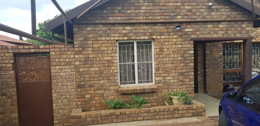 3 Bedroom Property for Sale in Booysens Gauteng