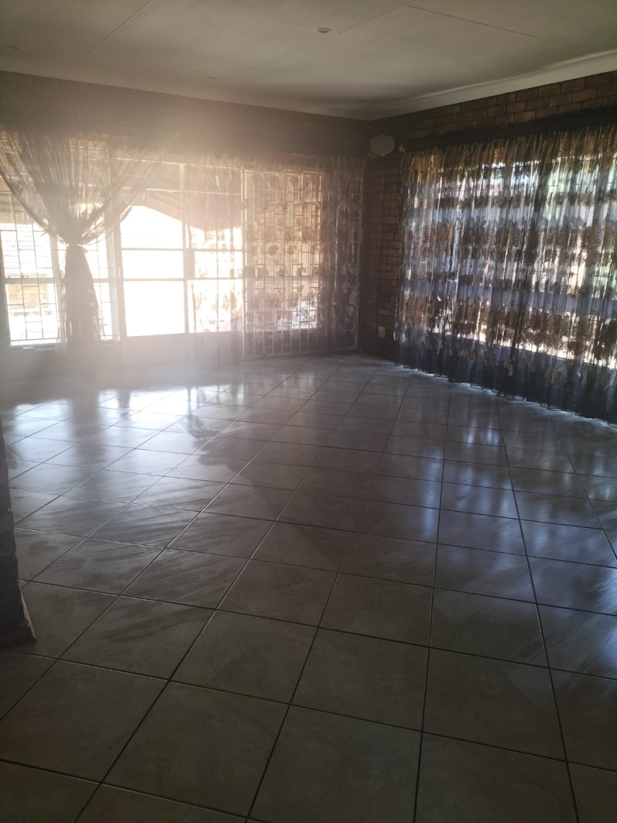 3 Bedroom Property for Sale in Booysens Gauteng