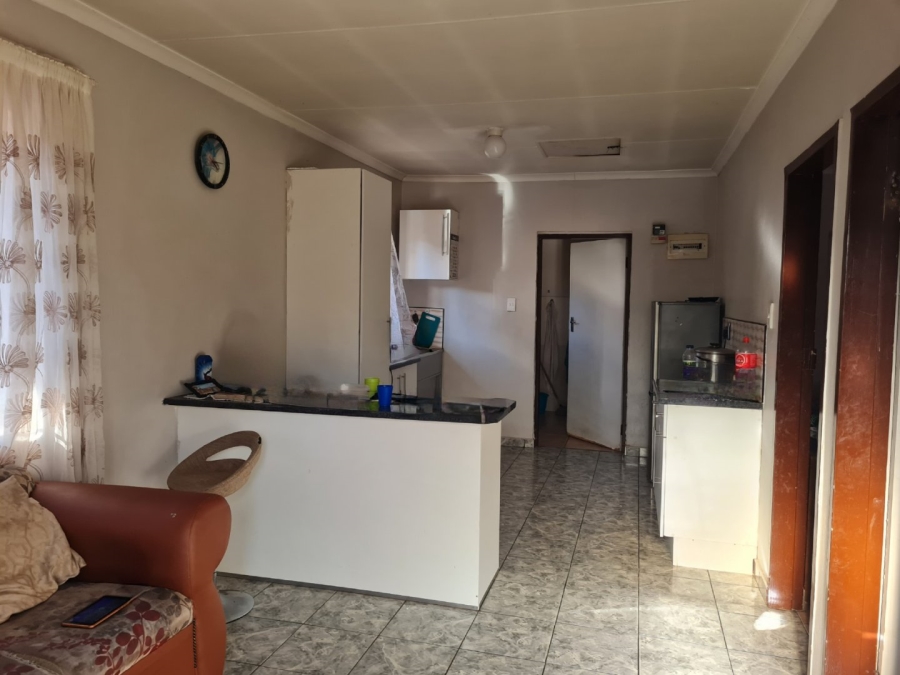 To Let  Bedroom Property for Rent in Lenasia Ext 2 Gauteng