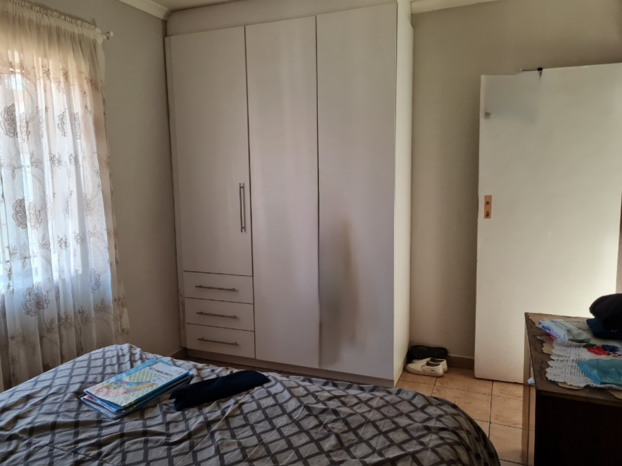 To Let  Bedroom Property for Rent in Lenasia Ext 2 Gauteng