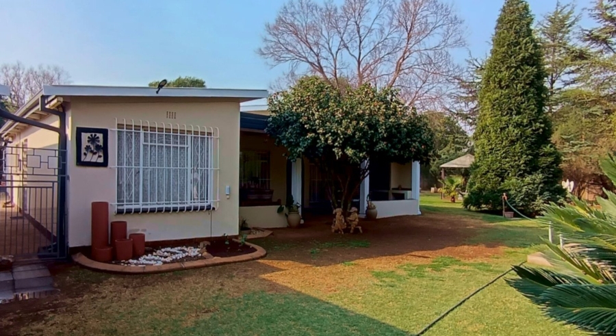 3 Bedroom Property for Sale in Meyerton Central Gauteng