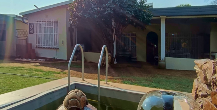 3 Bedroom Property for Sale in Meyerton Central Gauteng