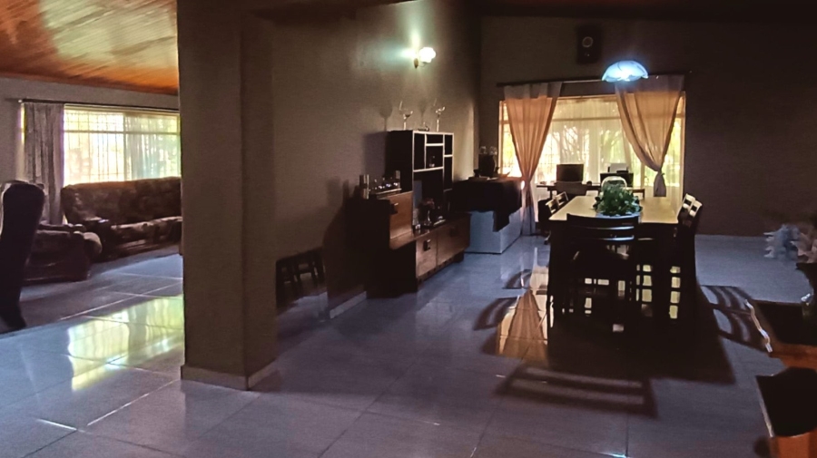 3 Bedroom Property for Sale in Meyerton Central Gauteng