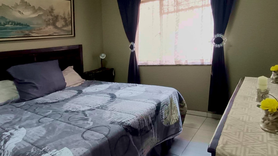 3 Bedroom Property for Sale in Meyerton Central Gauteng