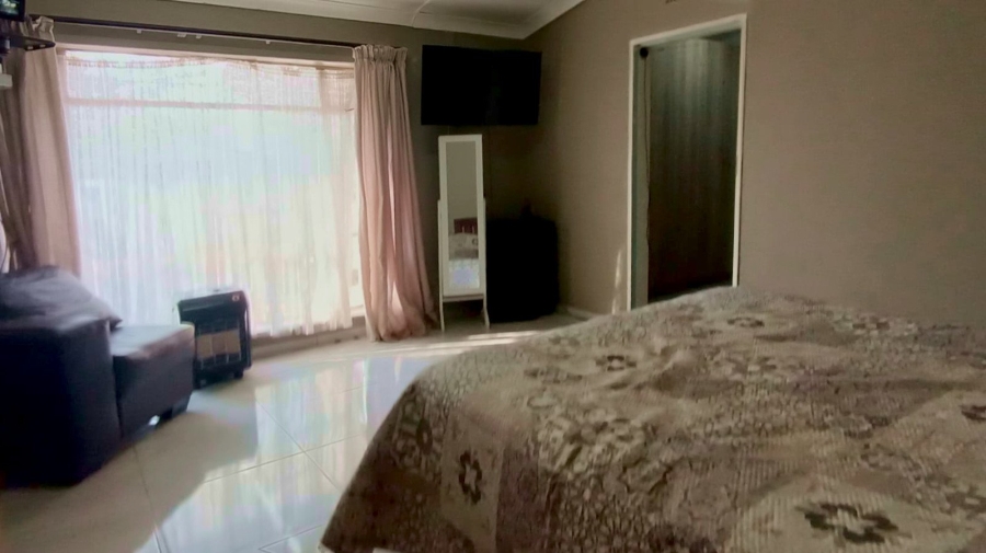 3 Bedroom Property for Sale in Meyerton Central Gauteng