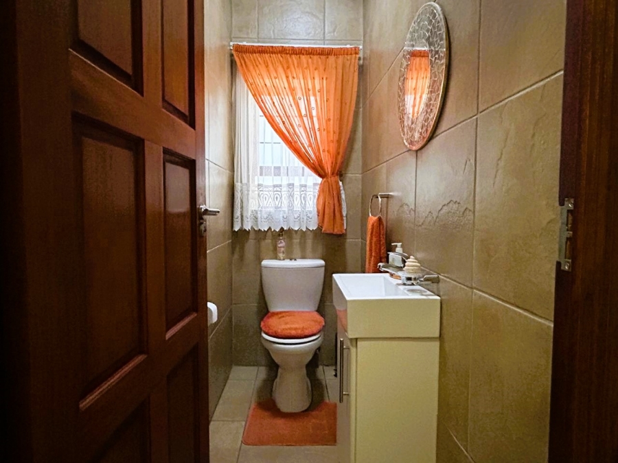 4 Bedroom Property for Sale in Midstream Estate Gauteng