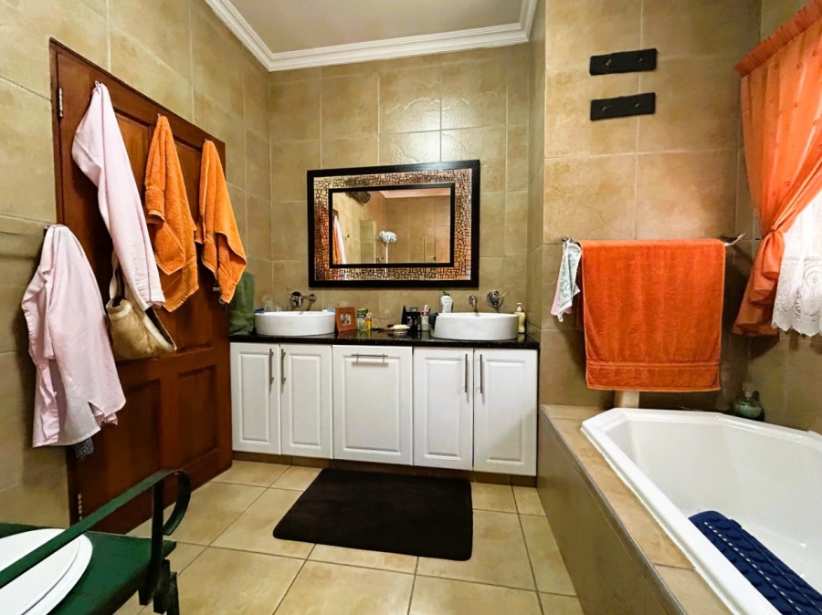 4 Bedroom Property for Sale in Midstream Estate Gauteng