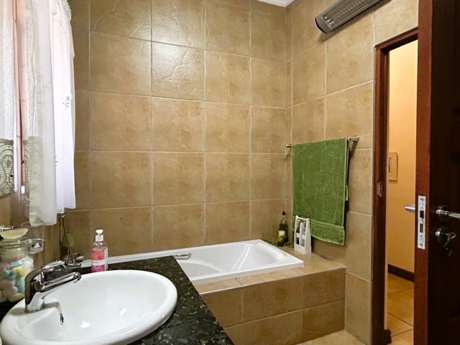 4 Bedroom Property for Sale in Midstream Estate Gauteng