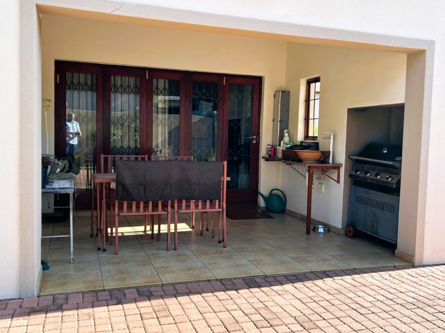 4 Bedroom Property for Sale in Midstream Estate Gauteng