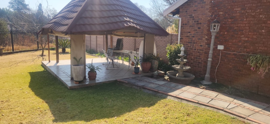 3 Bedroom Property for Sale in Hennopspark Gauteng