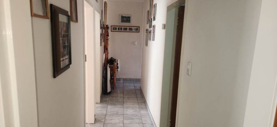 3 Bedroom Property for Sale in Hennopspark Gauteng
