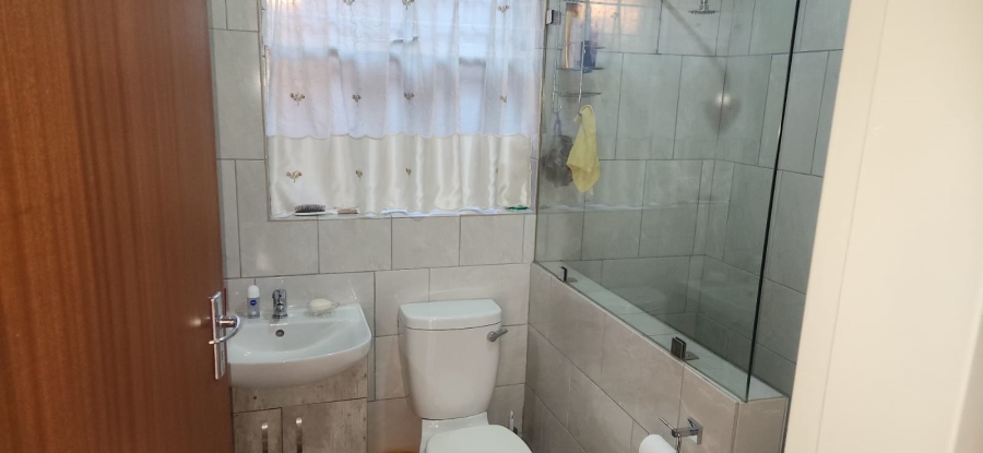 3 Bedroom Property for Sale in Hennopspark Gauteng