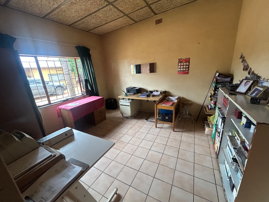 Commercial Property for Sale in Onderstepoort Gauteng