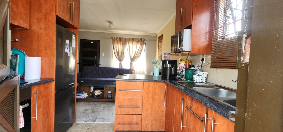 2 Bedroom Property for Sale in Sky City Gauteng