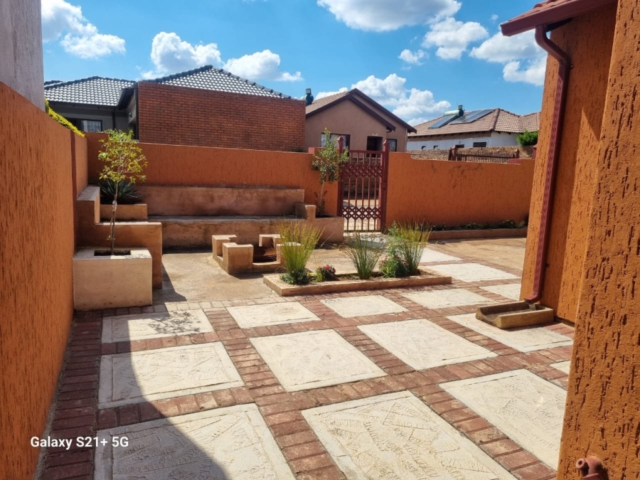 3 Bedroom Property for Sale in Soshanguve AA Gauteng