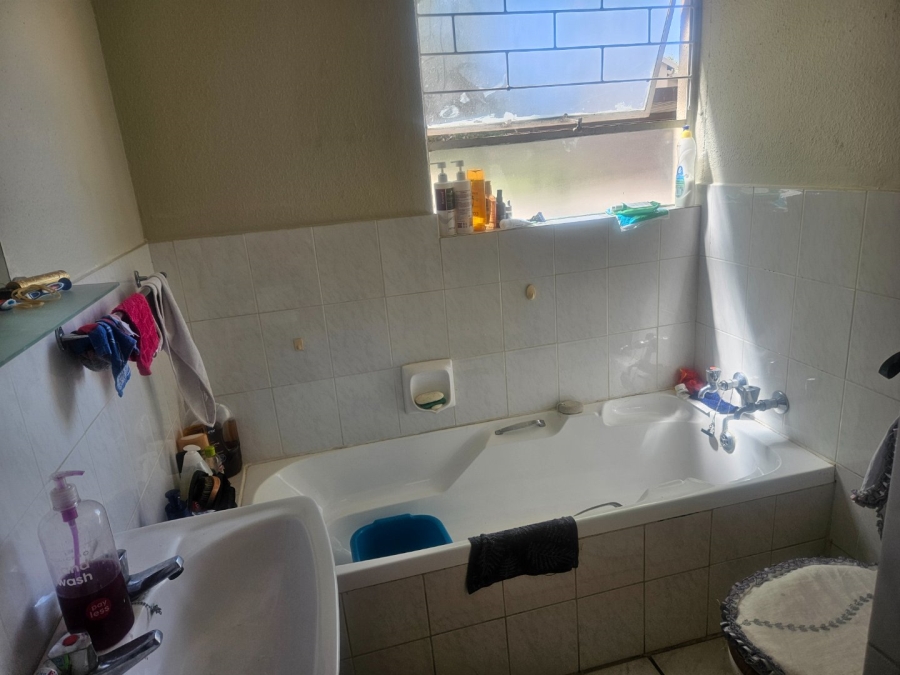 To Let 2 Bedroom Property for Rent in Brentwood Park AH Gauteng