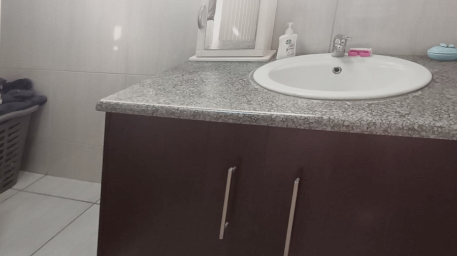 3 Bedroom Property for Sale in Rothdene Gauteng