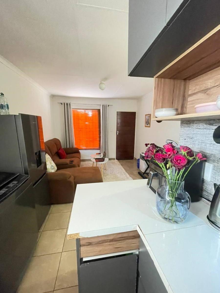 2 Bedroom Property for Sale in Savanna City Gauteng