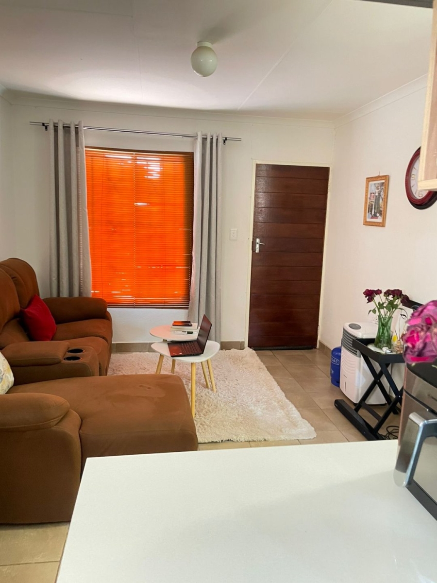 2 Bedroom Property for Sale in Savanna City Gauteng