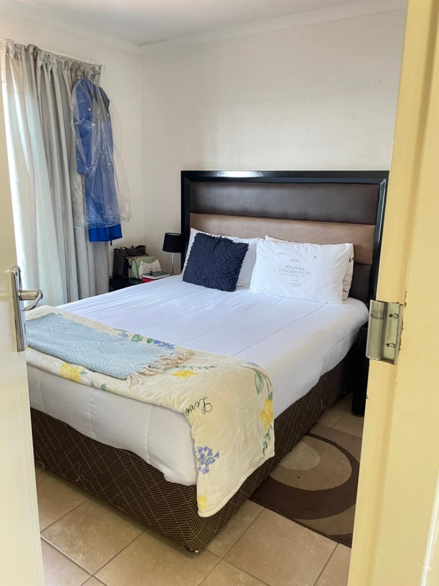 2 Bedroom Property for Sale in Savanna City Gauteng