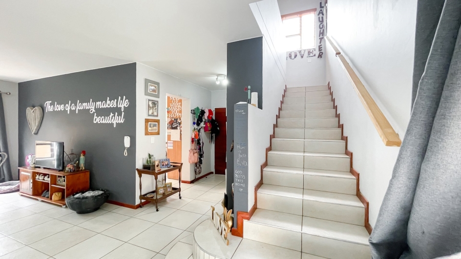 3 Bedroom Property for Sale in Edenvale Central Gauteng