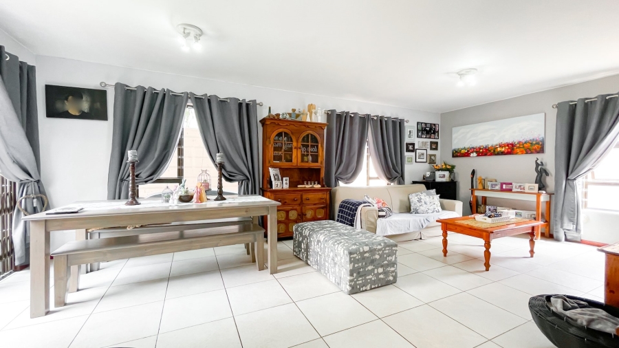 3 Bedroom Property for Sale in Edenvale Central Gauteng