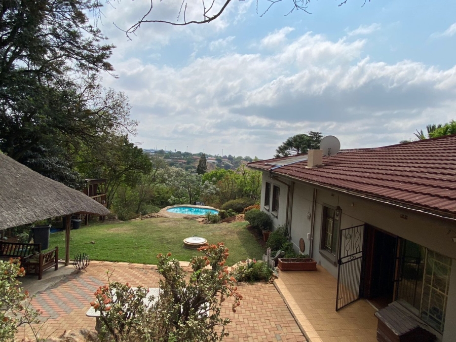 4 Bedroom Property for Sale in Kenmare Gauteng