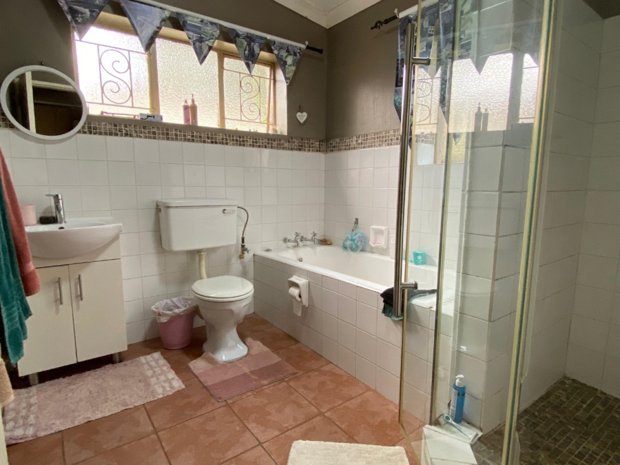 4 Bedroom Property for Sale in Kenmare Gauteng