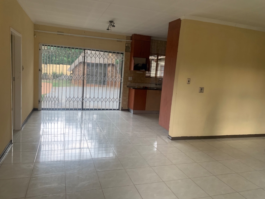 To Let 3 Bedroom Property for Rent in Kibler Park Gauteng