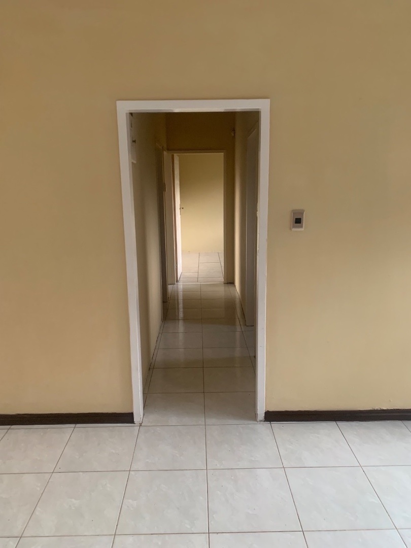 To Let 3 Bedroom Property for Rent in Kibler Park Gauteng