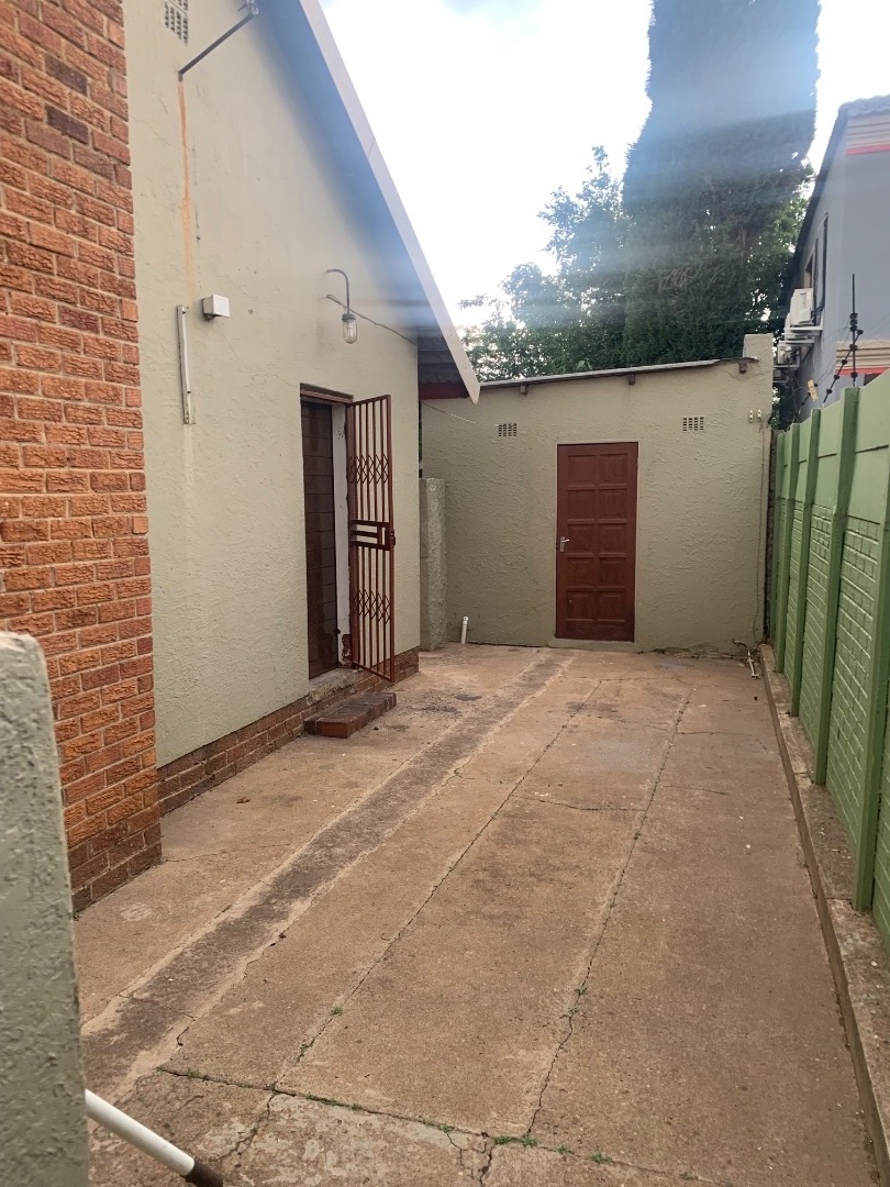 To Let 3 Bedroom Property for Rent in Kibler Park Gauteng