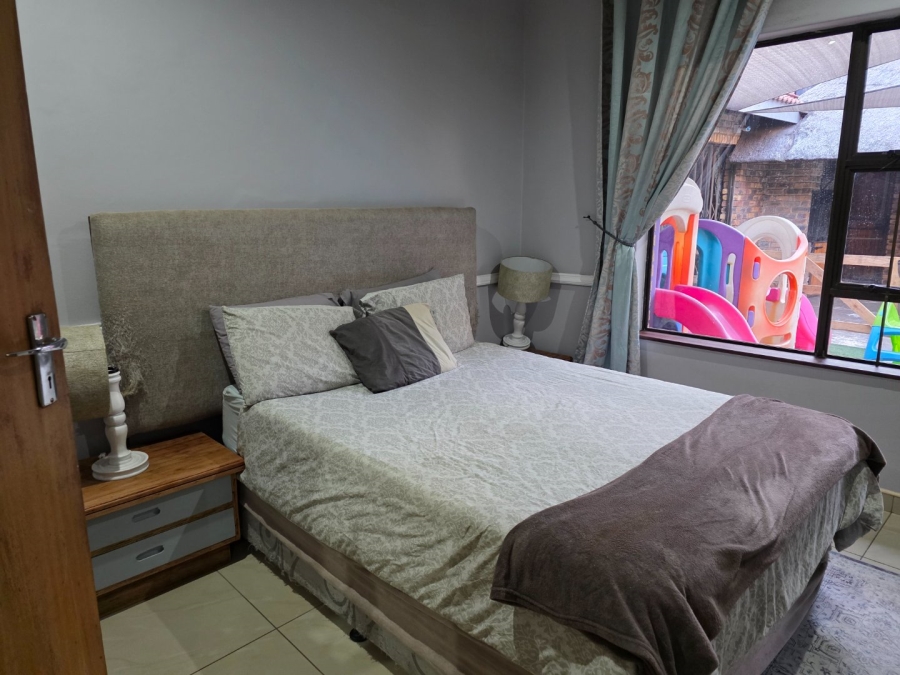 To Let 4 Bedroom Property for Rent in Vanderbijlpark SE 3 Gauteng