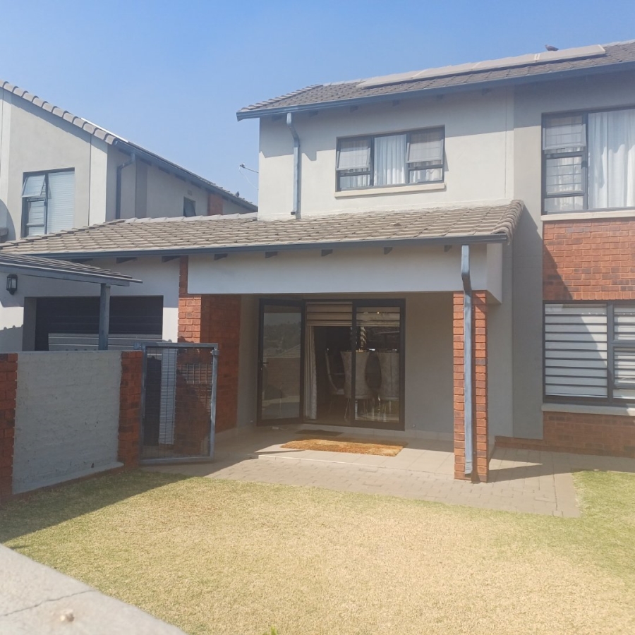 3 Bedroom Property for Sale in Amberfield Gauteng