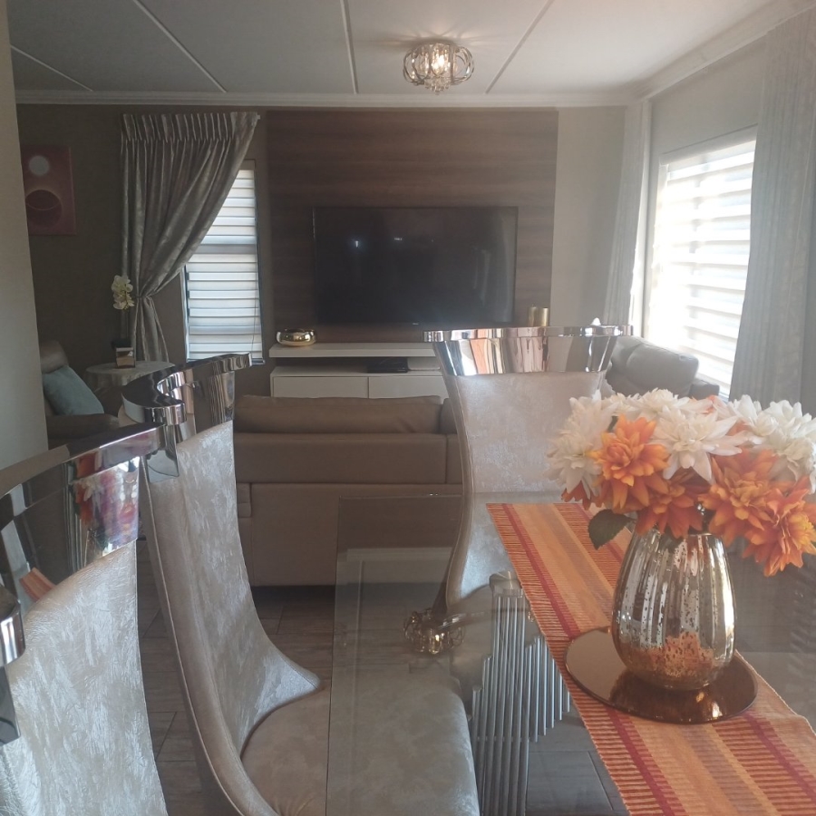 3 Bedroom Property for Sale in Amberfield Gauteng