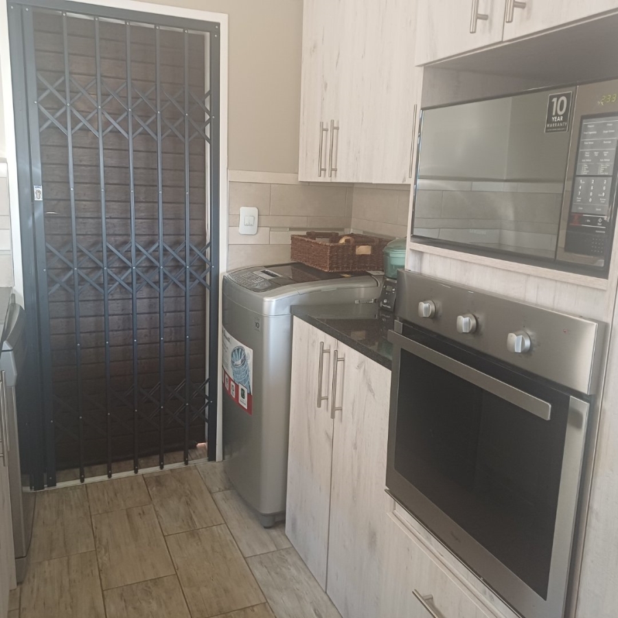 3 Bedroom Property for Sale in Amberfield Gauteng