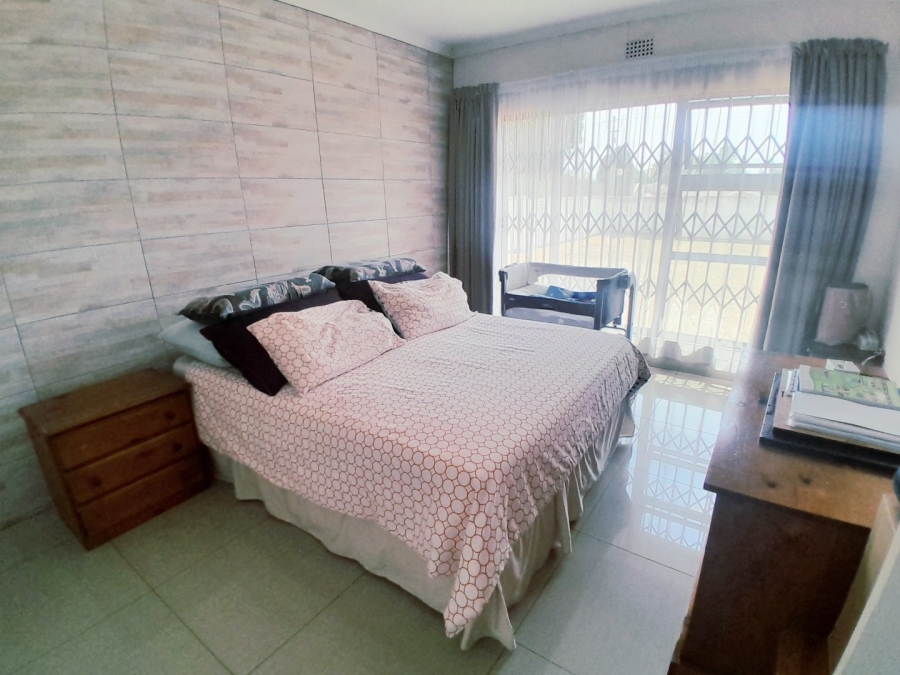 4 Bedroom Property for Sale in Noordwyk Gauteng