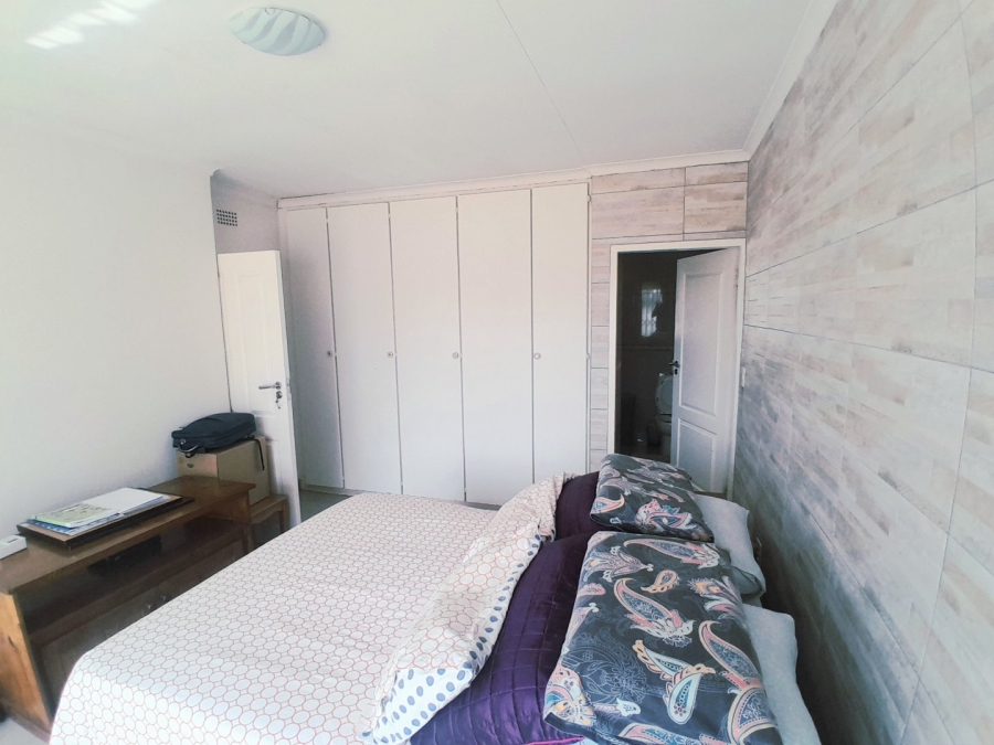 4 Bedroom Property for Sale in Noordwyk Gauteng