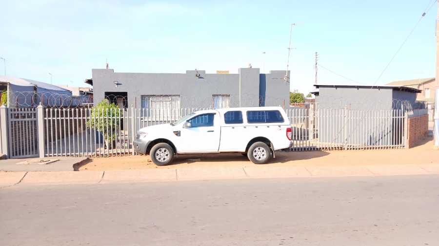 11 Bedroom Property for Sale in Soshanguve L Gauteng