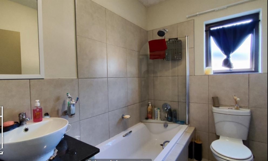2 Bedroom Property for Sale in Rynfield Gauteng