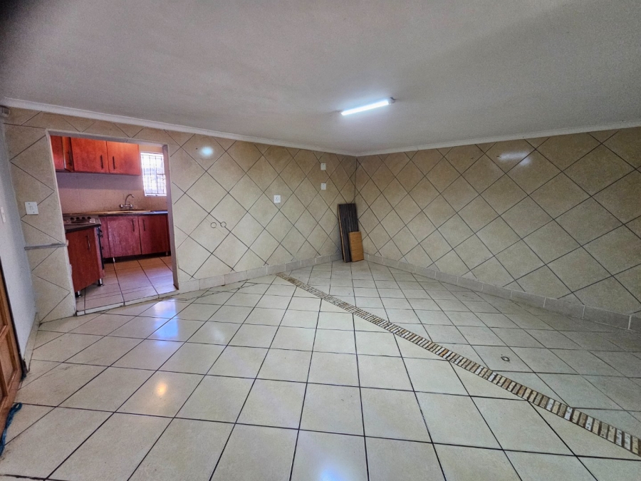 5 Bedroom Property for Sale in Montana Gauteng