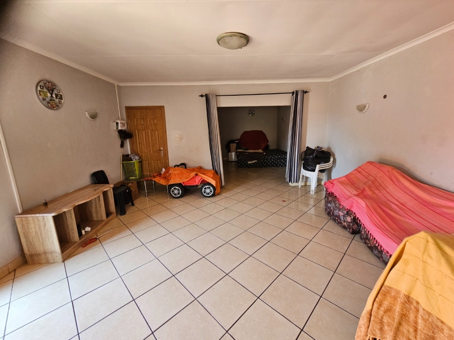 5 Bedroom Property for Sale in Montana Gauteng