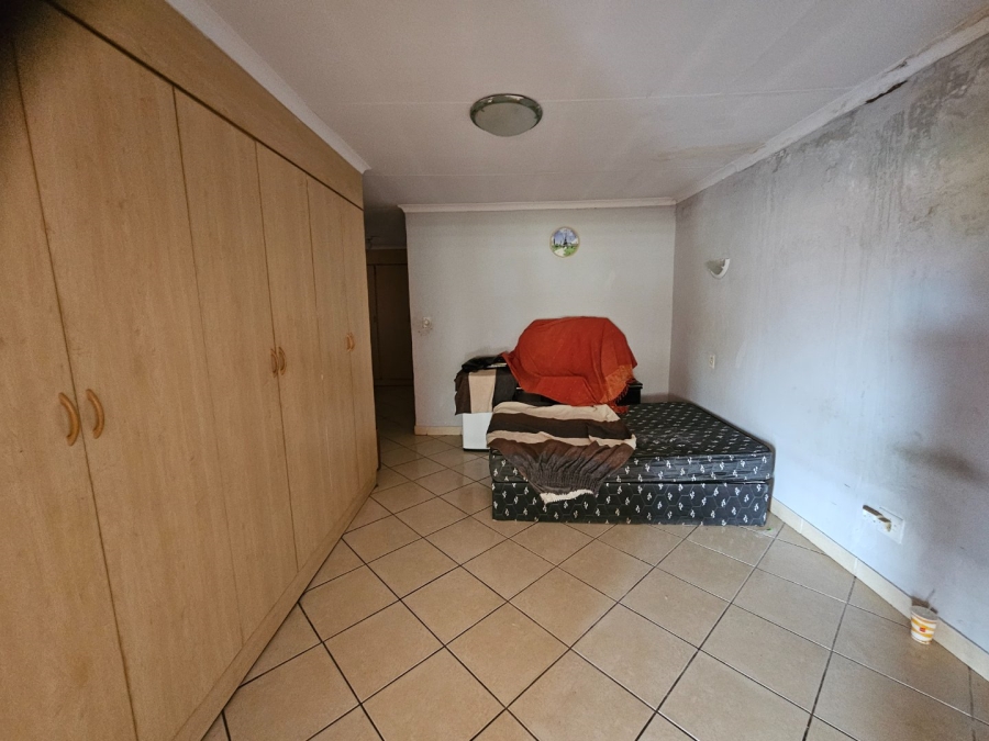 5 Bedroom Property for Sale in Montana Gauteng