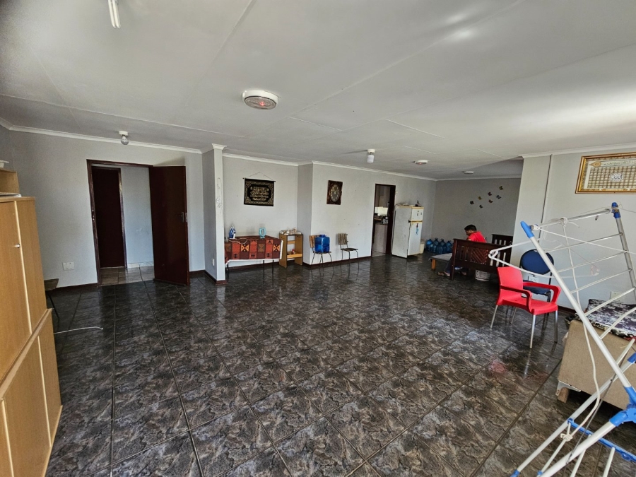 5 Bedroom Property for Sale in Montana Gauteng