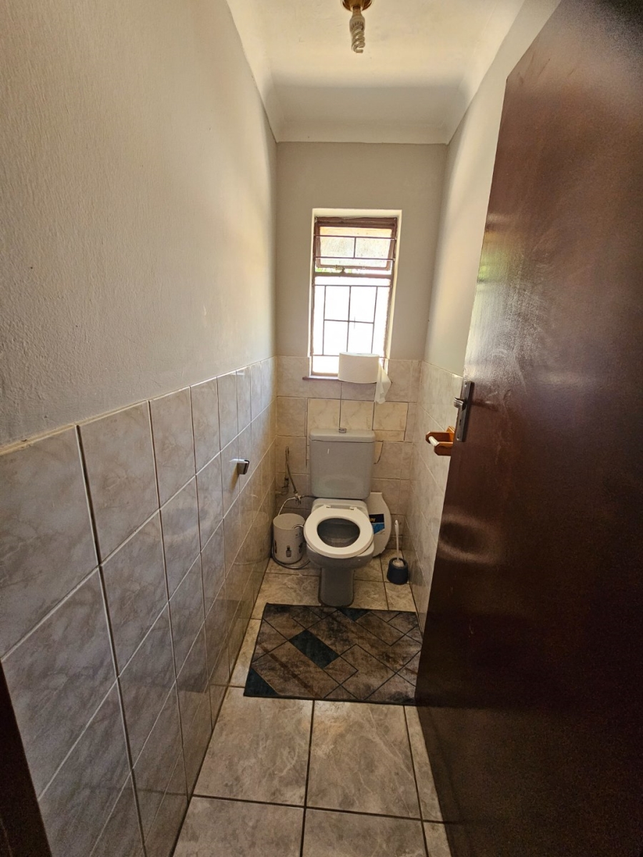 5 Bedroom Property for Sale in Montana Gauteng